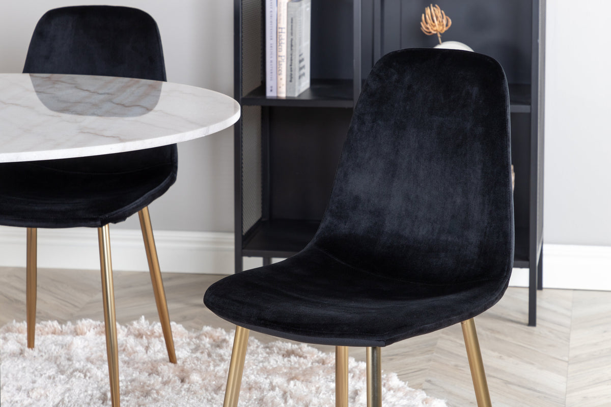 Estelle Matbord med Polar Stolarna – Bord: ⌀106 Stol: 52x86x44