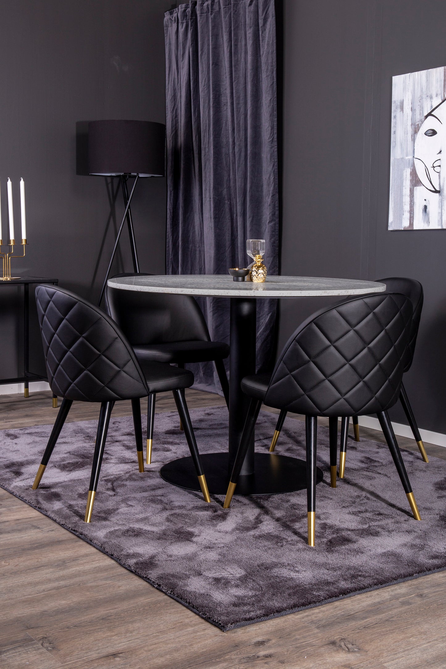 Razzia Matbord med Velvet Stolarna Matgrupp