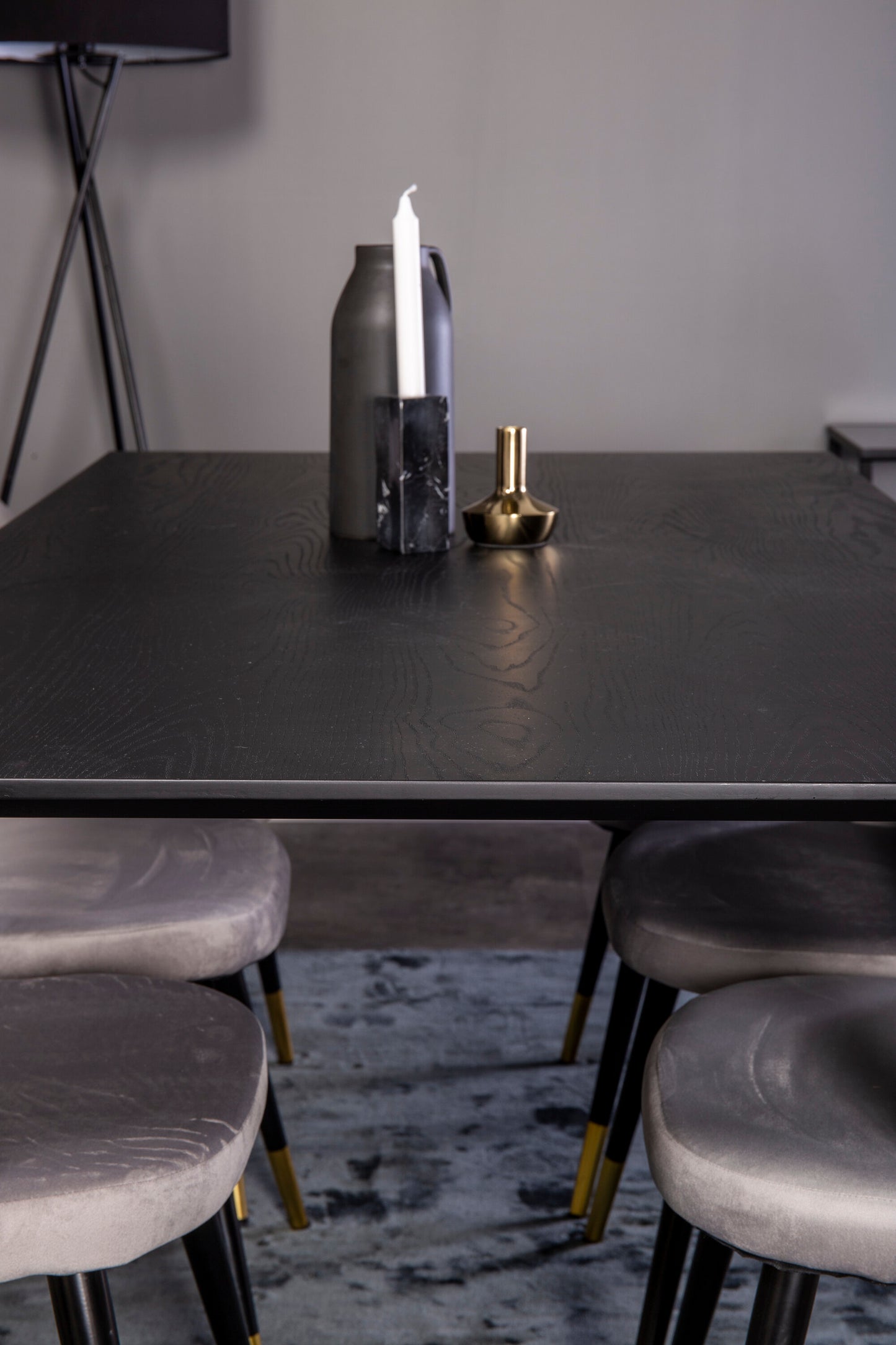 Dipp Matbord med Velvet Stolarna – Bord: 75x180x90 Stol: 57x76,5x50