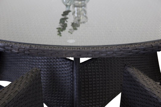 Volta Matbord med Malin Stolarna – Bord: ⌀150 Stol: 65x92x58