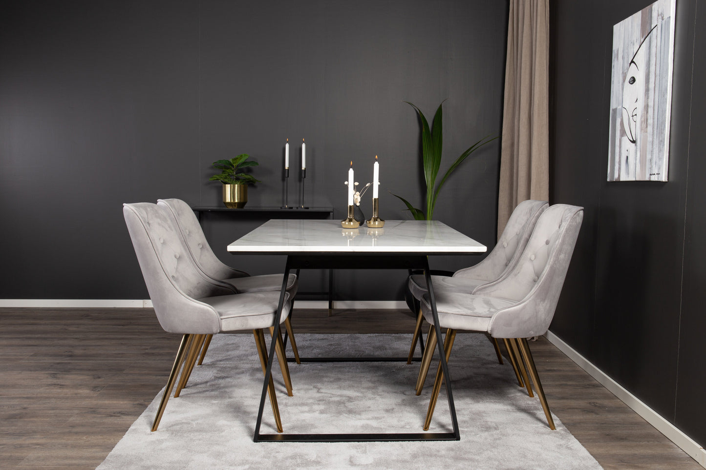 Estelle Matbord med Velvet Deluxe Stolarna Matgrupp