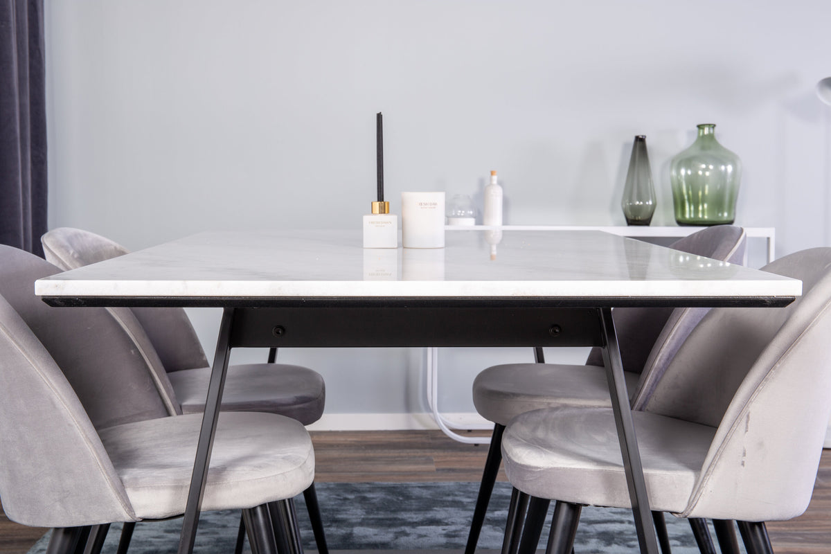 Estelle Matbord med Velvet Stolarna – Bord: 74,5x140x90 Stol: 57x76,5x50