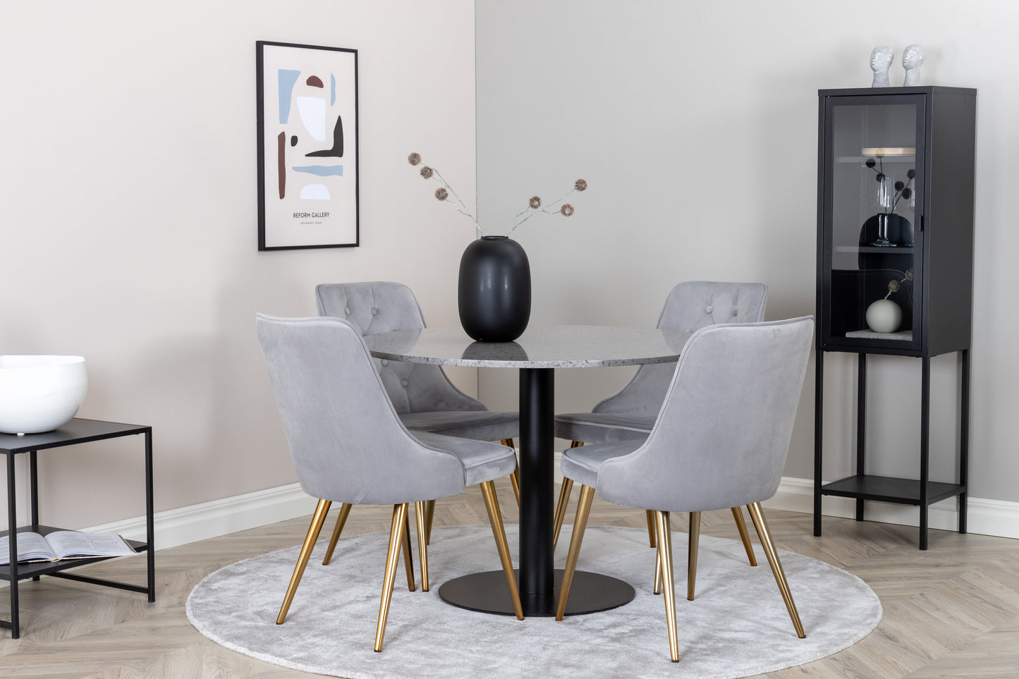 Razzia Matbord med Velvet Deluxe Stolarna Matgrupp
