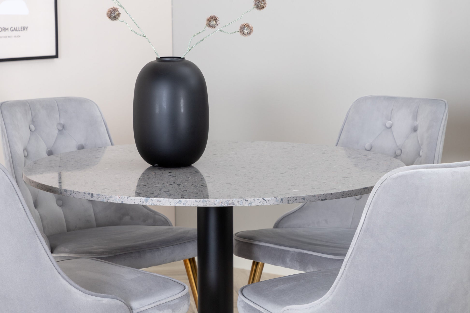 Razzia Matbord med Velvet Deluxe Stolarna Matgrupp