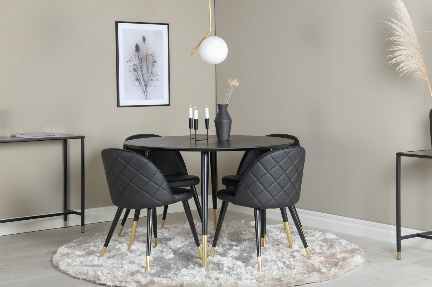 Dipp Matbord med Velvet Stolarna – Bord: ⌀115 Stol: 57x76,5x50