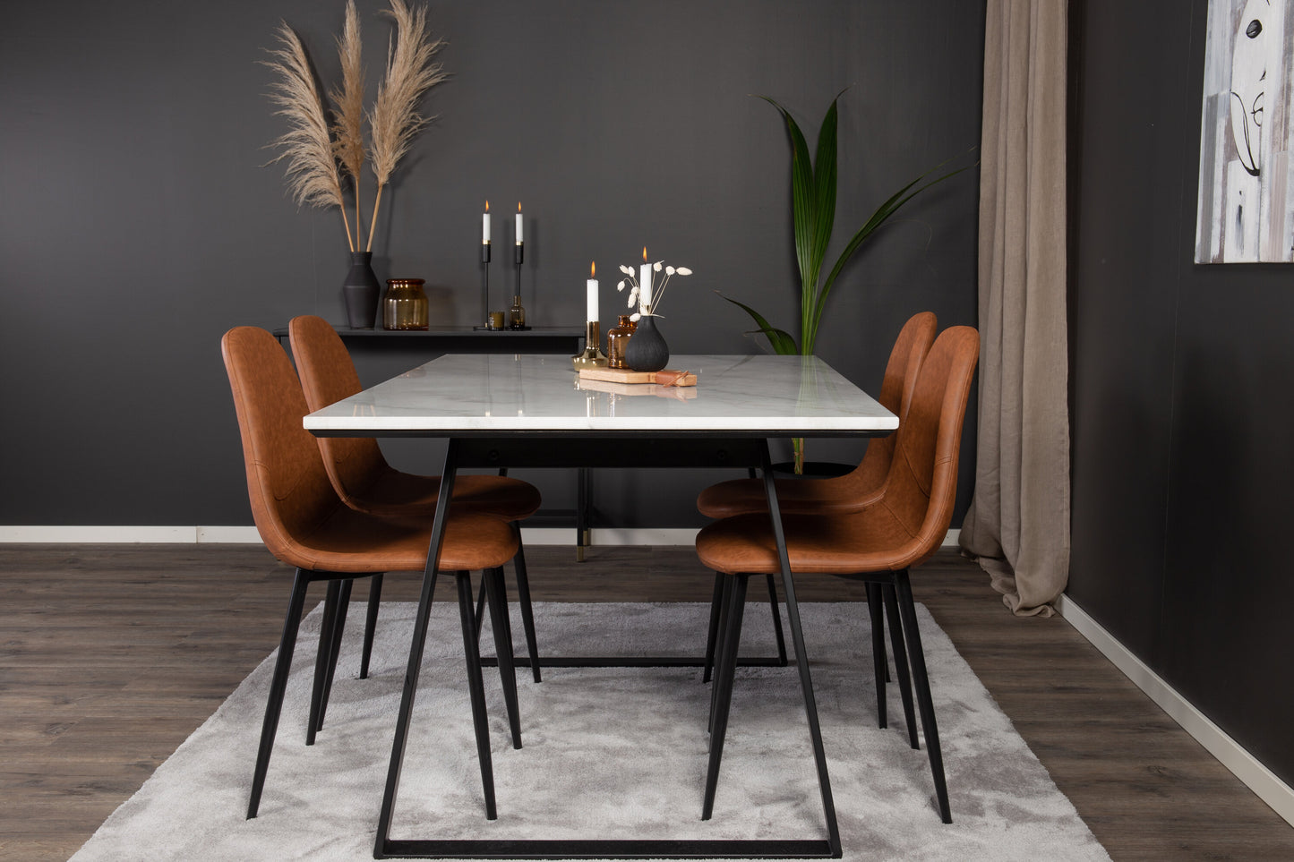 Estelle Matbord med Polar Stolarna – Bord: 74,5x140x90 Stol: 53x87x44