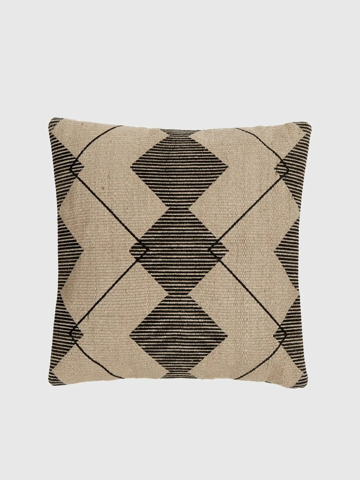 Lubna mönstrat kuddfodral i jute med broderi