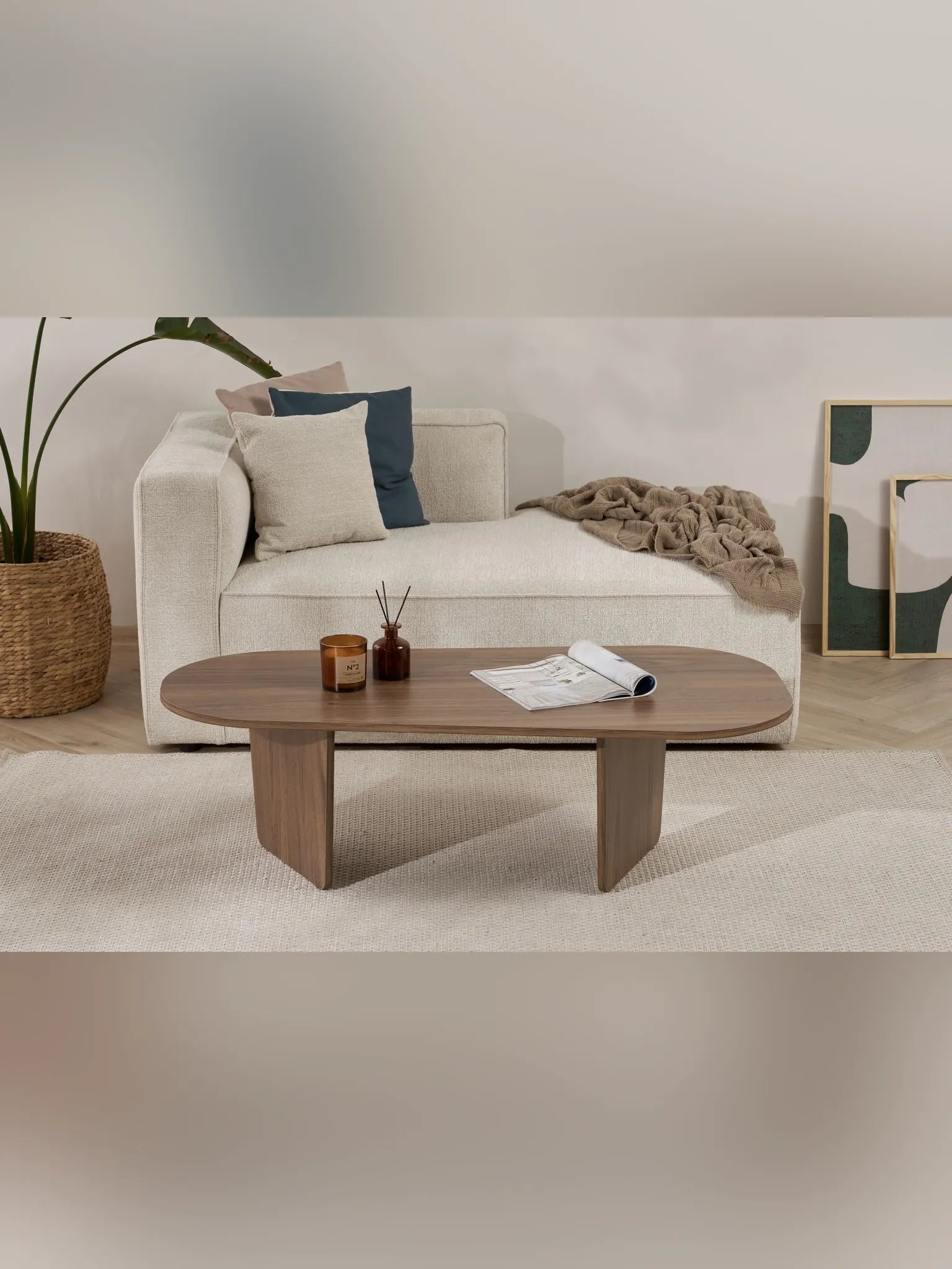 Ovalis Soffbord 130 cm - Venezia Walnut