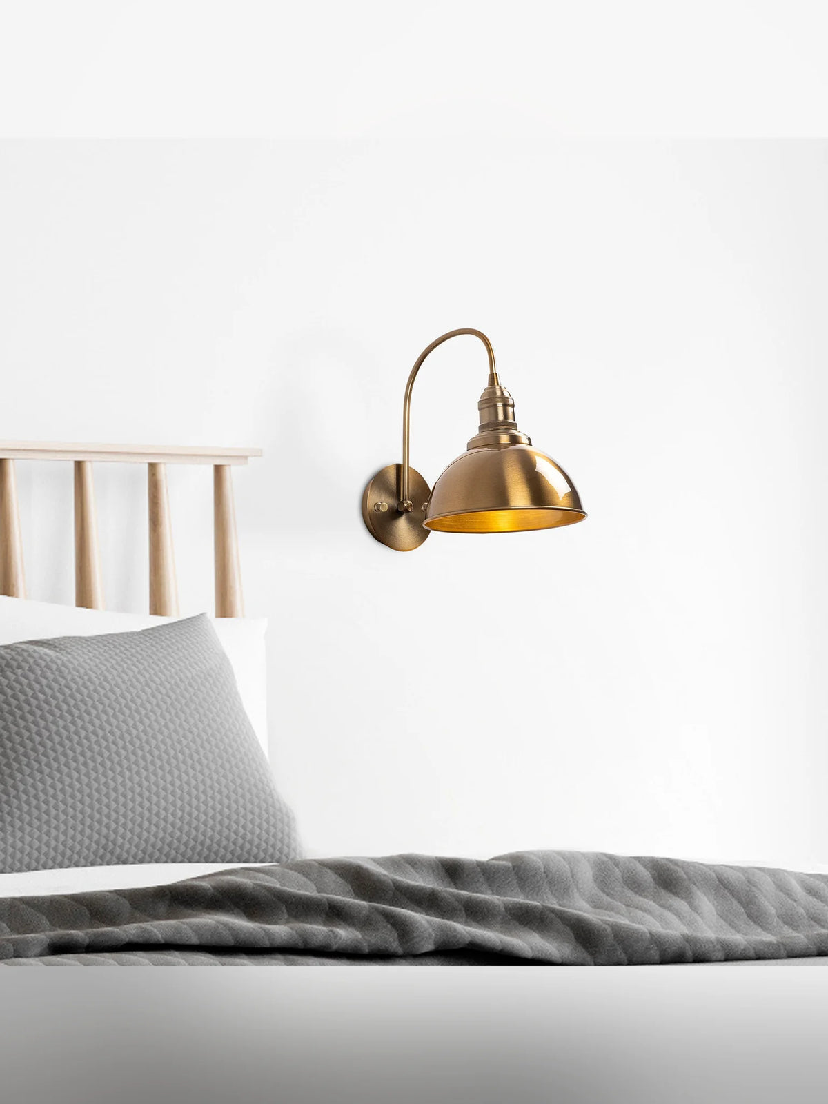 Varzan vägglampa